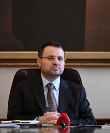 gC3BCrlek-823399.jpg