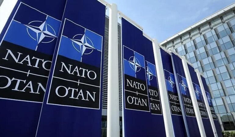 nato-110392.jpg