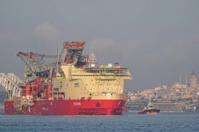 gemi-994818.jpg