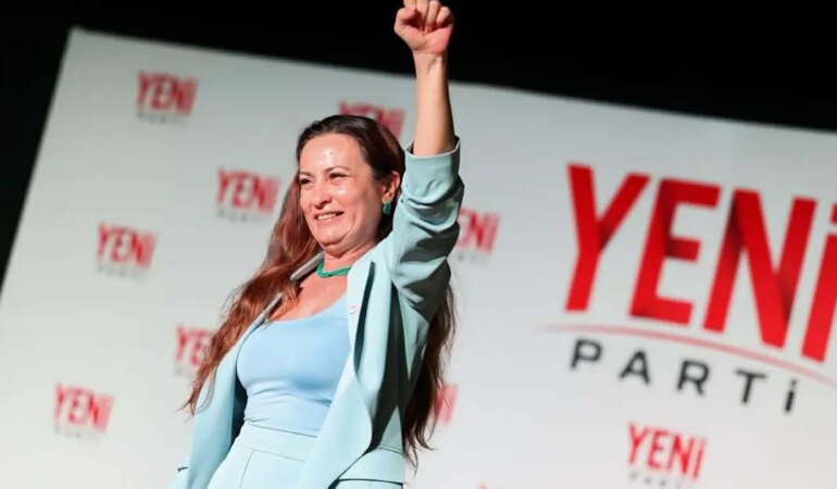 YENI-PARTI-MANISA-IL-BASKANI-ILKSEN-OZAL_1444732_429716-260696.jpg
