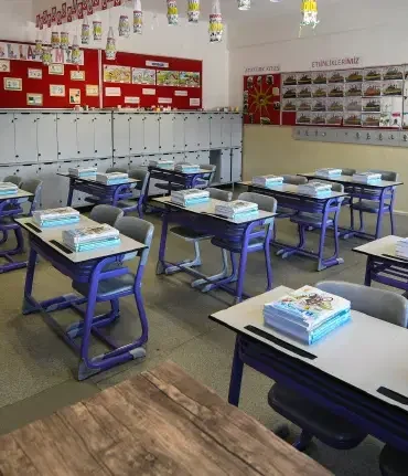 MEB ücretsiz ders kitapları dağıtmaya başladı