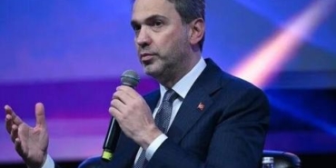 Bakan Bayraktar İstanbul İklim Finansmanı Zirvesi'nin açılışında konuştu