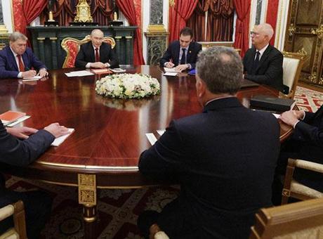 Putin ve ABD Başkanı Trump'ın temsilcilerinin görüştü: Kremlin'den açıklama!