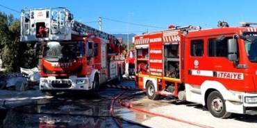 Balıkesir'de çıkan yangında 5 iş yeri zarar gördü