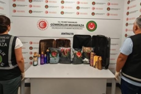 Ekipler Antalya Havalimanı’nda ele geçirdi! Tam 18 kilo 921 gram