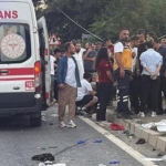 Düzce'de fındık işçilerini taşıyan araç tırla çarpıştı; 4 ölü, 8 yaralı