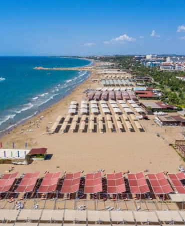 Antalya-Turizm-Sezonu-Rus-Ziyaretcilerle-Hareketlendi-featured