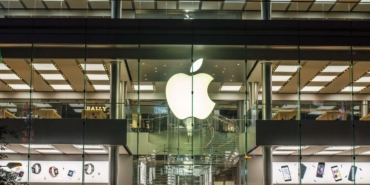 Apple8217in-2.000-Dolarlik-Katlanabilir-iPhone-Modeli-Geliyor-featured