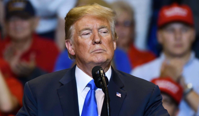 Donald-Trump-secim-vaadi-olarak-her-yetiskine-5-bin-dolar-vaat-etti-featured