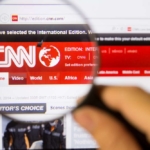 Donald-Trump-uc-medya-kurulusunu-Beyaz-Saray8217dan-men-ediyor-featured