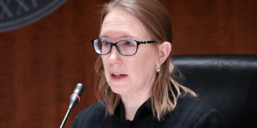Kripto destekçisi SEC üyesi ayrılıyor: “Onlara güveniyorum”