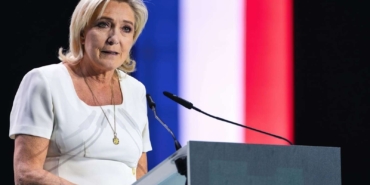 Fransa-Secim-Anketlerinde-Marine-Le-Pen-Farki-Aciyor-featured