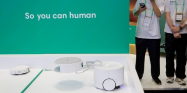iRobot unveils the Roomba Duo