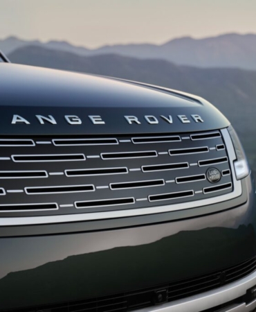 Here's our first look—and drive—of the 2027 Range Rover Electric