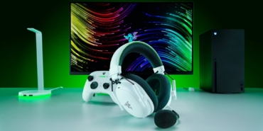 Razer’s ANC-equipped gaming headset for PS5 and Xbox is almost $100 off