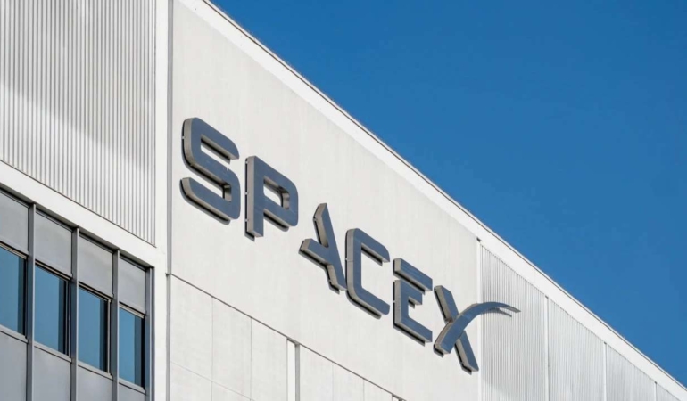 SpaceX-Nasdaq-100-Endeksindeki-Agirligini-Artirmaya-Hazirlaniyor-featured