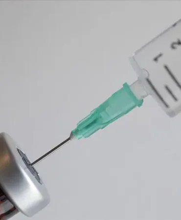 Kişiye özel kanser aşısı geliştirildi. Moderna'nın mRNA aşısı cilt kanseri hastaları için umut oldu