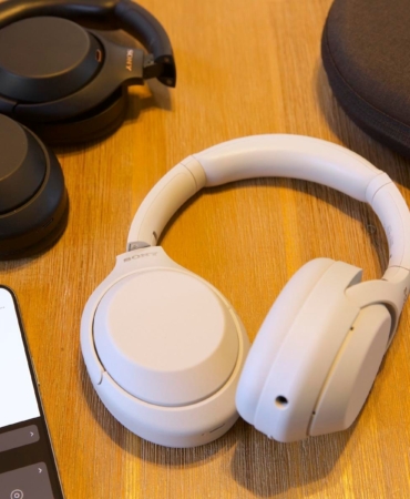 Six years later, Sony revisits its legendary XM4 headphones