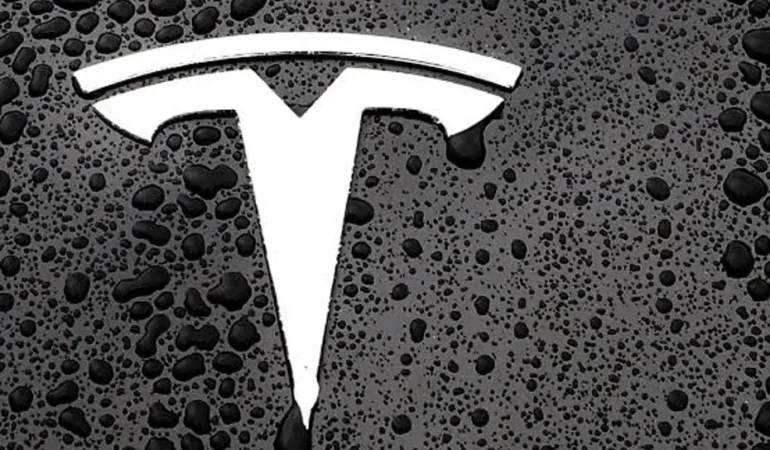 Tesla'nın otonom sürüş testleri Avrupa'ya yayılıyor