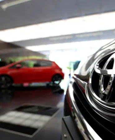 Toyota'nın satışları düşüşe geçti