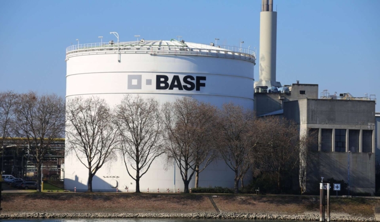 BASF-2026-ucuncu-ceyrek-satislarini-yuzde-14-artirdi-featured