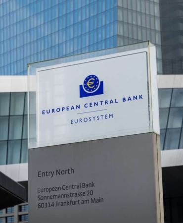 ECB-Aralikta-Faiz-Artirarak-Bir-Sure-Ara-Verebilir-featured