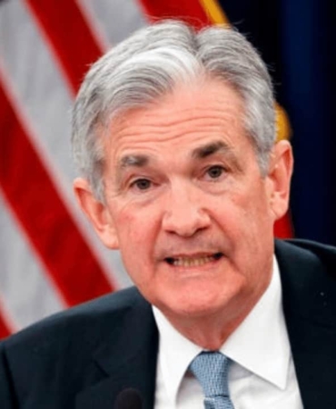 Trump’ın Danışmanından Powell’a İstifa Çağrısı: Bitcoin Fiyatı Nasıl Etkilenebilir?