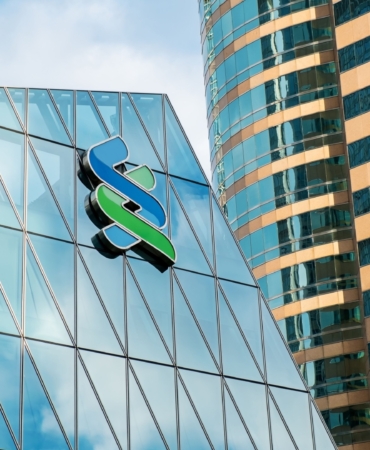 Standard Chartered 2 Trilyon Dolarlık Stablecoin Tahminini Erteledi: Büyüme Neden Durdu?
