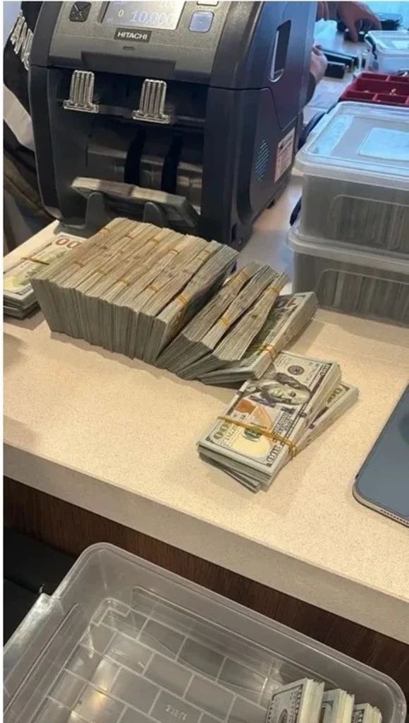 Kripto dünyasının tanıdığı isim İstanbul'da yakalandı: Özel harekat da katıldı 2 balina6 b6at